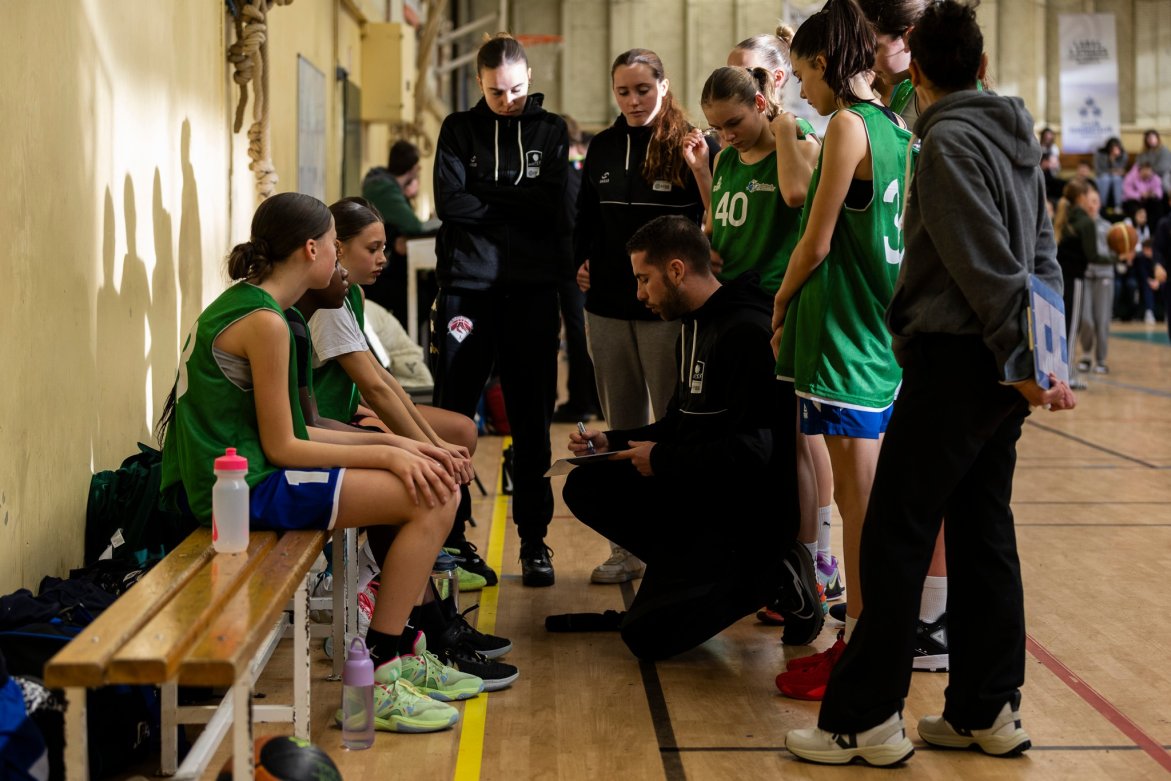 489758118_1221885839941024_3504546907339882378_n